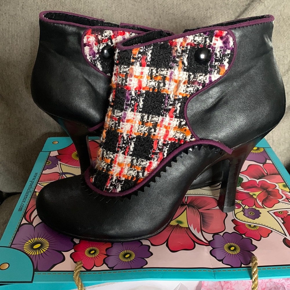 Poetic License Game Plan black tweed pumps